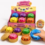 Jucarie Squishy Dumpling 12buc/set 9cm cu Dungi Albe, Engros